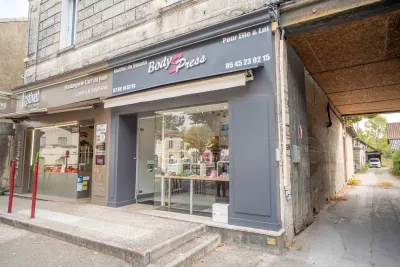 La façade, 28 bis rue de la Libération